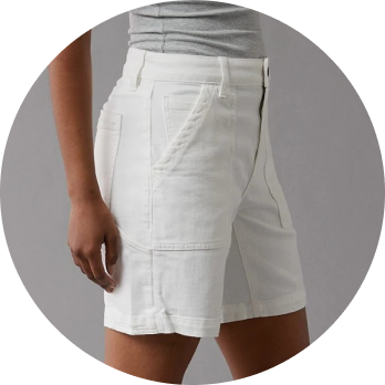 กางเกงขาสั้นทรงหลวม