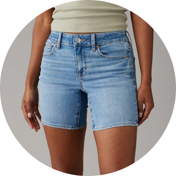 กางเกงขาสั้นเหนือเข่า